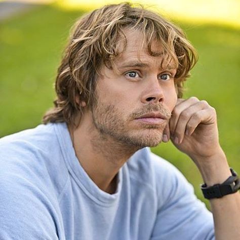 Hello, it's me #ncisla #deeks #ericcolsen Hetty Lange, The Grey Man, Renée Felice Smith, Eric Olsen, Marty Deeks, Ncis New, Grey Man, Eric Christian Olsen, Chris O’donnell