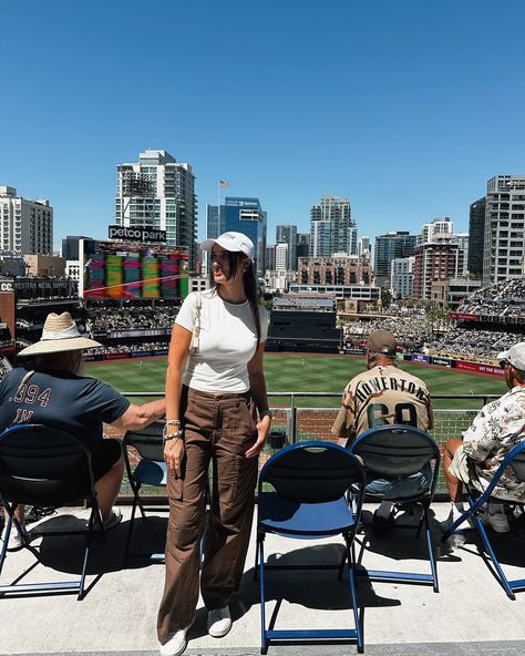 San Diego Diaries | Day 4 | 08.25.24 | Padres vs Mets at Petco Park ⚾️✨ • • • • • Street wear, athletic wear, leisure wear, vacation outfits, what to wear, fashion inspiration, Pinterest inspired, cargo pants, yellow flower claw clip, outfit of the day #whattowear #ootd #ootdfashion #outfitoftheday #outfitinspiration #pinterestaesthetic #sportsoutfit #streetstyle Claw Clip Outfit, San Diego Outfits, Flower Claw Clip, Petco Park, Park Street, Yellow Flower, Vacation Outfits, Athletic Wear, Claw Clip