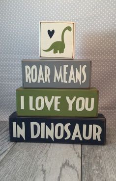 Dinosaur Room Decor Diy, Dinosaur Room Ideas, Dino Bedroom, Dino Room, Nursery Ideas Boy, Dinosaur Room Decor, Dinosaur Nursery Decor, Dinosaur Bedroom, Dinosaur Room