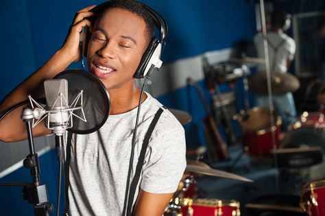 5 Tips For Getting Better Backing Vocals (There's an excellent tip in the post comments on setting up your session to keep the momentum going) Berklee College Of Music, Bard College, Singing Tips, Music Student, Music School, Music Business, Recording Studio, Music Education, Indie Artist