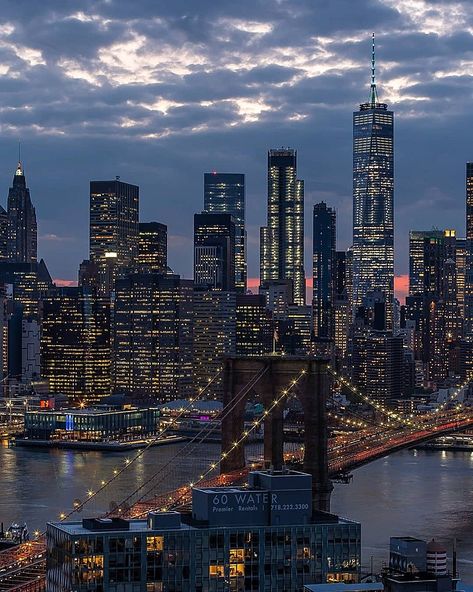 New York Rooftop, Nyc Night, York Wallpaper, Nyc Aesthetic, Nyc Skyline, Manhattan Skyline, New York Photos, Nyc Life, New York Life