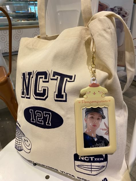 Nct Merch Aesthetic, Kpop Fan Merch, Kpop Fangirl Aesthetic, Kpop Fan Aesthetic, Nct Mark Lee, Stationary Bag, Kpop Deco, Oh My Heart, Aesthetic Bags