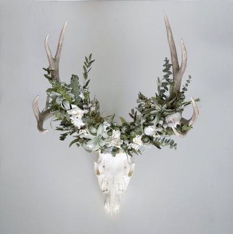 Skull With Flower Crown, Deer Skull Decor, Tillandsia Xerographica, Animal Skull Decor, Preserved Bouquet, Deer Head Decor, Silver Brunia, Deer Skull Art, Antler Ideas