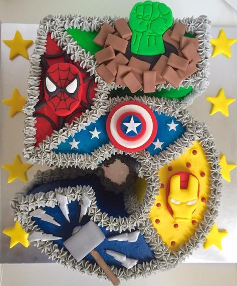 Avengers Cake, 5th Birthday Cake, Superhero Cake, School Birthday, Birthday Board, 5th Birthday, Super Hero, 3rd Birthday, Halloween Wreath