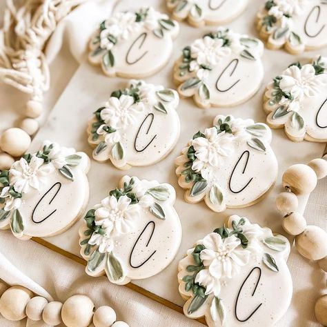 Kyrsten's Sweet Designs | Wedding Cake & Cookie Designer (@k_sweetdesigns) • Instagram photos and videos Winsome Floral, Initial Cookies, Desert Tables, Wedding Cake Cookies, Cake Cookie, Instagram C, Hawaii Wedding, Custom Cookies, My Wedding