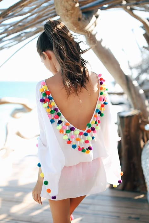 pom pom coverup by Sundress Pompom Girl, Vetement Hippie Chic, Southern Curls And Pearls, Swimsuit Trends, Swimsuits Hot, Cute Swimsuits, Estilo Boho, Swimsuit Cover, Beach Wear