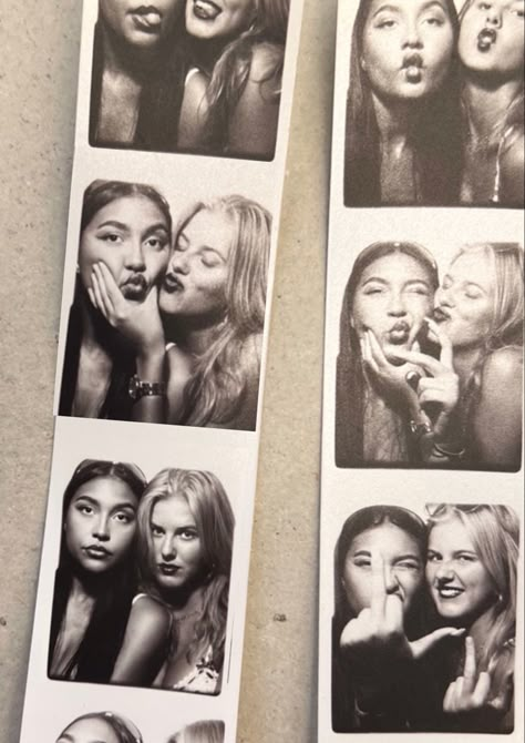 Photo Booth Ideas With Friends, Best Friend Photobooth Pictures, Friend Photobooth Pictures, Photobooth Pics Friends, Friends Photobooth Ideas, Photobooth Photo Ideas, Mean Girls Photobooth, Photobooth Best Friends, Best Friend Photo Booth