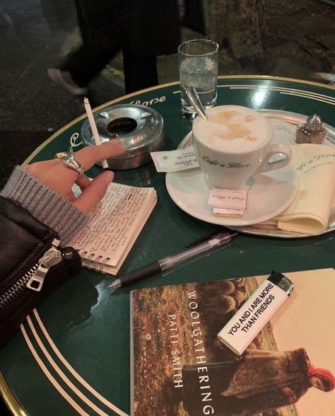 Les Deux Magots, You Are My Moon, Patti Smith, I'm With The Band, Rich Kids, A Cup Of Coffee, Oui Oui, New Energy, French Girl