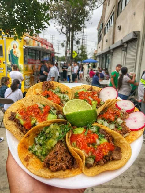 Best Taco Trucks in Los Angeles: Top 10 | About Time Best Street Tacos Los Angeles, California Food Truck, Los Angeles Street Food, Tacos Los Angeles, Best Food In Los Angeles, Los Angeles Culture, Taco Truck Aesthetic, Street Tacos Aesthetic, Taco Truck Ideas