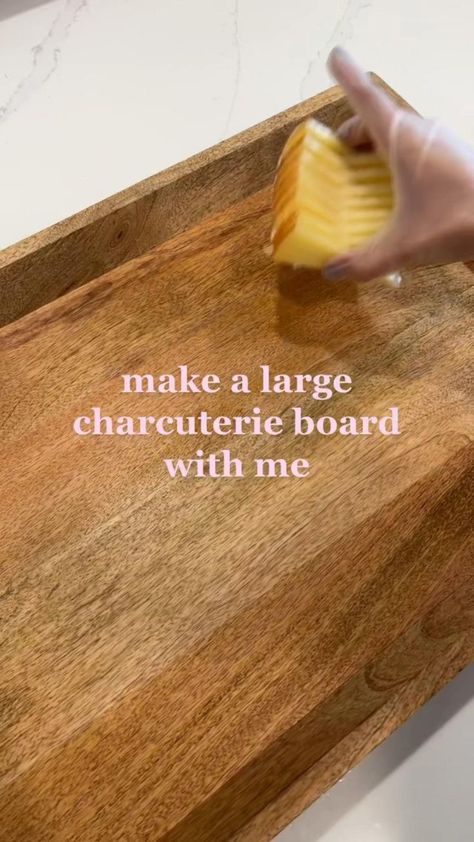 Serving Tray Charcuterie, Cutlery Board Ideas, Simple Charcuterie Board For Party, Charcuterie Board For Wedding Tables, How To Start A Charcuterie Board, Unique Chacutery Board Ideas, Long Chacutery Board Ideas, Chequteri Board, Charcuterie Board Tools