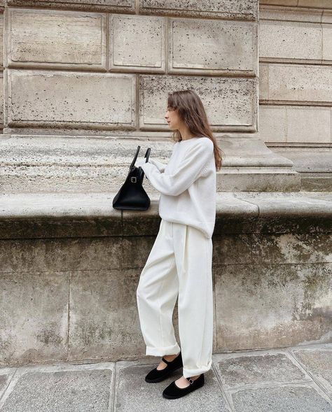 7 Simple Autumn Trouser Outfits Fashion People Are Wearing | Who What Wear UK White Trousers Outfit, Mary Jane Outfit, Trousers Outfit, Flat Photo, Silky Shirt, Trouser Outfit, Trouser Outfits, White Trousers, Suit Shirts