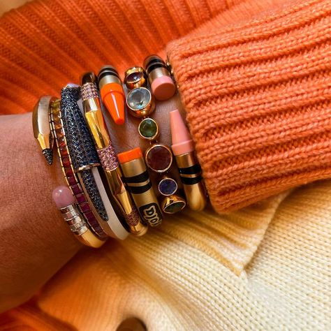 New friend, join the clan 🧡🖍️✨ | Instagram Nyc It Girl, Dope Jewelry Accessories, Leandra Medine, Jeweled Shoes, Gems Bracelet, Dope Jewelry, Funky Jewelry, Jewelry Lookbook, Stacked Jewelry