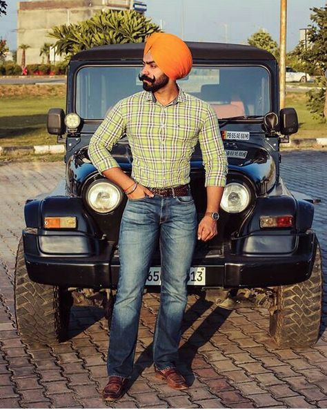 Singh Street Style, Sardar Fashion, Clothing Styles, Mens Clothing, Mens Clothing Styles, Beautiful People, Men's Fashion, Street Style, Fashion Outfits