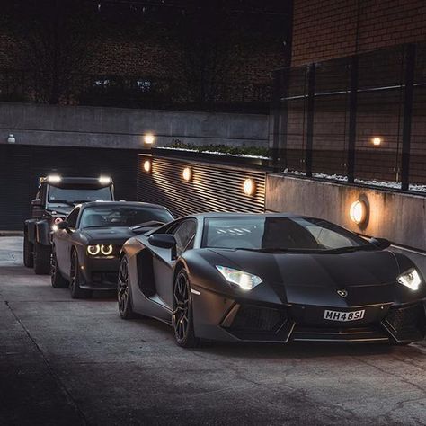 Tmax Yamaha, Lamborghini Veneno, Black Panthers, Pagani Huayra, Benz Amg, Super Luxury Cars, Best Luxury Cars, Expensive Cars, Black Car