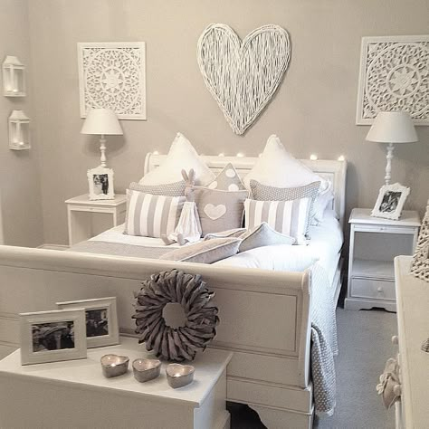 556 Likes, 25 Comments - Maison by Emma Jane (@maison_by_emma_jane) on Instagram: “Good evening everyone... We're delighted to say our WHITE WICKER WALL HEARTS ARE BACK IN STOCK…” Bedroom Decor Inspiration, Bedroom Decor Cozy, Remodel Bedroom, Hidden Gem, Beautiful Bedrooms, My New Room, Cozy Bedroom, New Room, Guest Bedroom