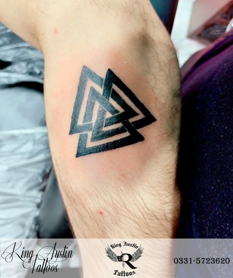 Infinite Triangle, Austin Tattoo, Home Tattoo, Tattoos Gallery, Studio Setup, Tattoo Machine, Tattoo Tattoo, Best Artist, Tattoos And Piercings