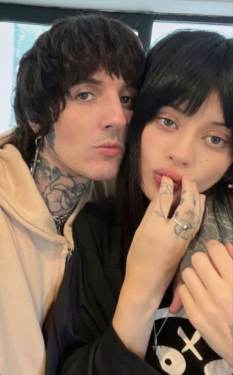 Alissa Salls, Alternative Aesthetic, Oli Sykes, Oliver Sykes, Dream Boyfriend, Goofy Pictures, I Love My Girlfriend, Music Composers, Bring Me The Horizon