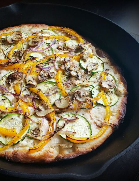 VEGGIES & RICOTTA PAN PIZZA Cheeseless Pizza, Premade Pizza Dough, Veggies Pizza, Vegan Ricotta Cheese, Cashew Ricotta, Ricotta Pizza, Cast Iron Pizza, Vegan Ricotta, Oven Temperature