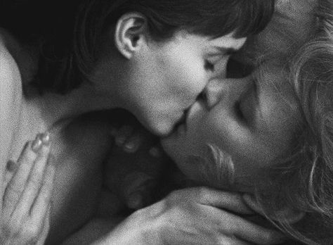 Carol And Therese, Carol Aird, The Price Of Salt, Cate Blanchett Carol, Flung Out Of Space, Carol 2015, Woman Loving Woman, Rooney Mara, Out Of Space