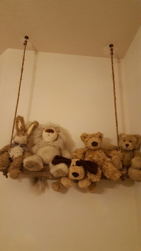 How To Display Teddy Bears, Teddy Bear Room Decoration Ideas, Teddy Organization, Teddy Bear Bedroom Ideas, Teddy Themed Nursery, Teddy Bear Display Ideas, Nursery Ideas Teddy Bear Theme, Teddy Bear Theme Nursery, Teddy Shelf