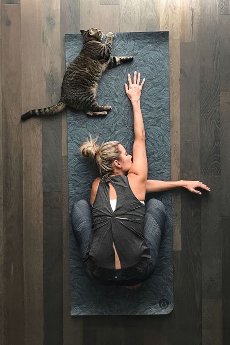 Photo Yoga, Yoga Photoshoot, Yoga Aesthetic, Yoga Inspo, Yoga Branding, Yoga Photos, Yoga Outfits, Yoga Times, Yoga Nidra