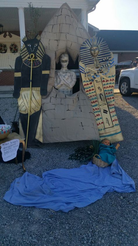 Baby moses trunk or treat Pyramid Trunk Or Treat, Ancient Egypt Trunk Or Treat, Egypt Trunk Or Treat, Mummy Trunk Or Treat Ideas, Egyptian Trunk Or Treat, Mummy Trunk Or Treat, Moses Crafts, Halloween Egyptian, Moses Craft