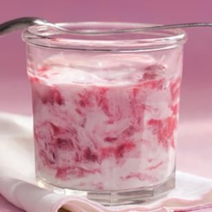 Healthy Rhubarb Recipes, Rhubarb Fool, Hasty Pudding, Fool Recipe, Yogurt Recipes Healthy, Scandinavian Recipes, Rhubarb Desserts, Healthy Yogurt, Hungry Hippos