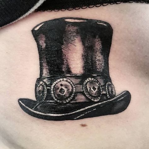 Slash Tattoo Design, Slash Tattoo Ideas, Tophat Tattoo, Tatoos Couple, Gnr Tattoo, Slash Drawing, Hat Tattoo Design, Top Hat Tattoo, Slash Top Hat