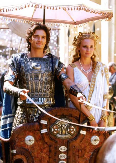 GOT PAID LOTS TO DRESS IN COSTUME AND ACT ❗️❗️❗️❗️Paris and Helen - Orlando Bloom and Diane Kruger in Troy (2004). Troy 2004, Troy Movie, Brendan Gleeson, Helen Of Troy, Eric Bana, Peter O'toole, Rose Byrne, Rome Antique, Diane Kruger