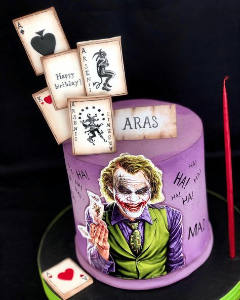 Joker Cake Design Images (Joker Birthday Cake Ideas) Joker Birthday Cake, Joker Birthday, Joker Party, 21st Birthday Cake For Guys, Joker Cake, Heroes Theme, Cake Design Images, Clown Cake, Surprise Birthday Decorations