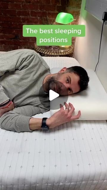 Saludea™️ - Official on Instagram: "Drop ❤️ if you want more posts like this! Great content by @levitexsleep Follow him for more. The two best sleeping positions for sleep posture 🏆 #sleeptips #sleepposture #diy" Best Sleeping Positions, Sleep Posture, Wellness Habits, Mental Health Care, Good Posture, Sleeping Positions, September 19, Second Best, Knee Pain