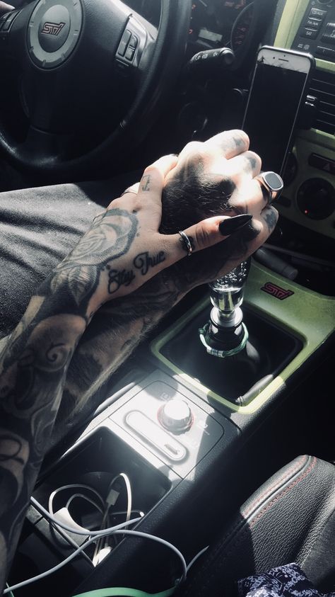 Tattooed Boyfriend Aesthetic, Tattooed Couple Aesthetic, Tattoed Couples, Mechanic Couple, Grunge Romance Aesthetic, Tatted Couples, Tattoo Couple Aesthetic, Couples With Tattoos, Couple With Tattoos