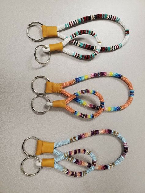 Native Key Chains, Beaded Keychains Native American Pattern, Native Beaded Wristlet, Western Bead Keychain, Beaded Wristlet Keychain Native, Native Beaded Lanyards, Native Beaded Keychains, Seed Bead Keychain Pattern, Beaded Keychains Native American