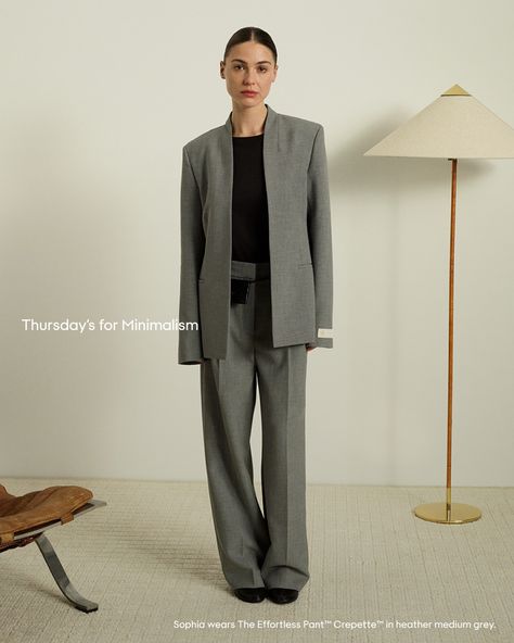 #aritzia #effortlesspant #effortless #spring #trouser #style #styling #sophiaroe #pants #versatile Everyday Luxury, Trouser Style, Office Style, Everyday Luxuries, And Dresses, Accessories Jacket, Navy Pants, Office Fashion, Wide Leg Trousers