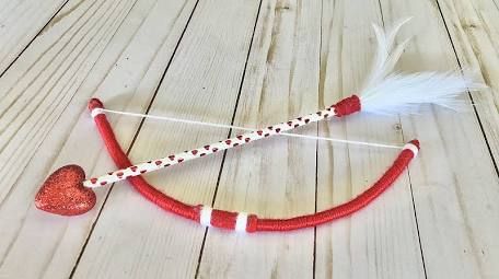 Cupid Costume Diy, Homemade Bow And Arrow, Cupid Bow And Arrow, Arrows Diy, Cupid Bow, Newborn Christmas Photos, Tieback Headbands, Maternity Photo Props