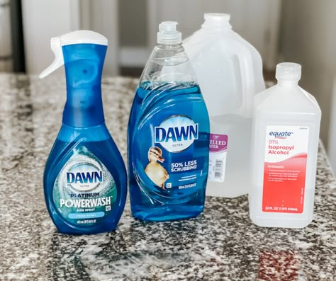 Homemade Clorox Wipes, Dawn Power Wash, Homemade Disinfecting Wipes, Crunches Challenge, Diy Cleaning Wipes, Smart Cleaning, Lysol Wipes, Heavenly Recipes, Homemade Cleaning Supplies