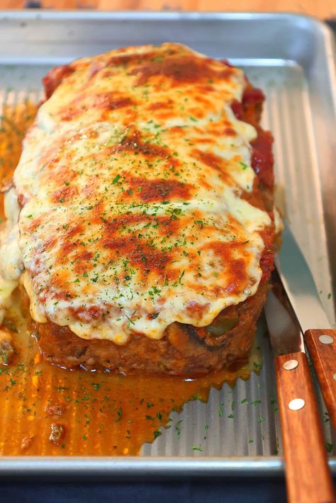 Philly Cheesesteak Meatloaf. - Healthy Elizabeth Healthy Elizabeth, Cheesesteak Meatloaf, Meatloaf Healthy, Labor Prep, Garlic Herb Chicken, Chicken Bacon Ranch Pasta, Slow Cooker Lentils, Ranch Pasta Salad, Ranch Pasta