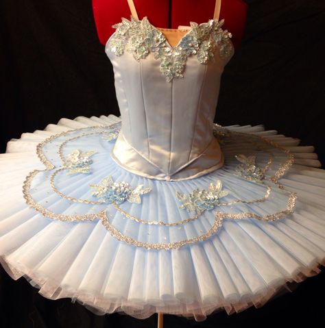 Pale blue ballet tutu. Made by Seen by Sara ballet Tutus Dance Outfits Ballet, Ballet Costumes Tutus, Doll Tutu, Classical Ballet Tutu, Ballet Russe, Dance Tutus, Tutu Ballet, Ballet Beauty, Irish Dancing Dresses