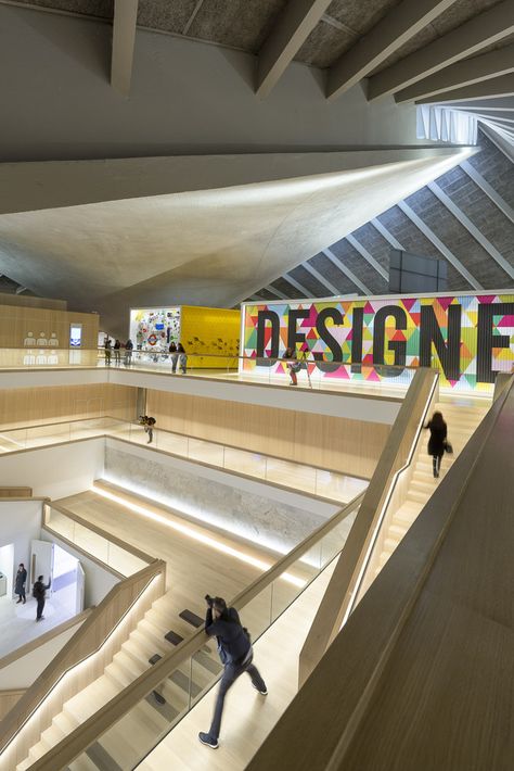 Gallery of The Design Museum of London / OMA + Allies and Morrison + John Pawson - 6 Stair Graphics, Design Museum London, Contemporary Museum, Museum Design, Museum Of London, Open Architecture, Art Gallery Interior, John Pawson, Living In London