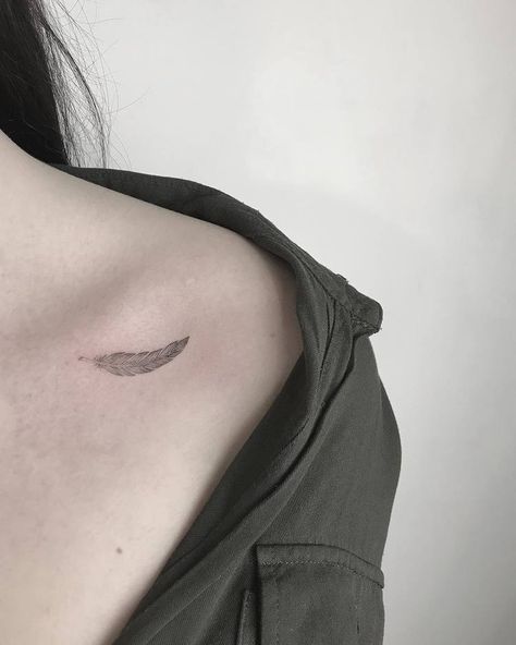 Feather Tattoo by nachotejerotattoo Delicate Feather Tattoo, Tiny Feather Tattoos For Women, Feather Fine Line Tattoo, Dainty Feather Tattoo, Minimalist Feather Tattoo, Small Feather Tattoos For Women, Tiny Feather Tattoo, Fine Line Feather Tattoo, Simple Feather Tattoo