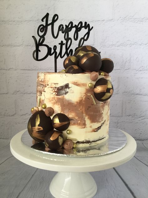 Chocolate sphere decorated cake. Mirror Glaze Wedding Cake, Sphere Cake, Chocolate Sphere, White Chocolate Buttercream, Mirror Glaze Cake, Birthday Cake For Him, 21st Birthday Cakes, 1st Birthday Cakes, Chocolate Wedding Cake