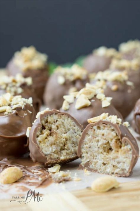 Chocolate Coated Banana Bread Cake Balls | Call Me PMc | these are a fun and easy two-bite dessert. Banana Bread Cake Pops, Banana Bread Cake, Cake Ball Recipes, Chocolate Cake Pops, Holiday Baking Recipes, Delicious Deserts, Dessert Bites, Cake Pop Recipe, Truffle Recipe