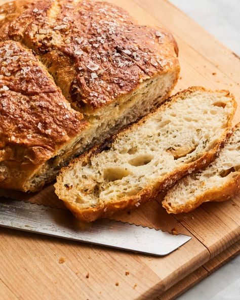 Beginners Bread Recipe, Recipe Appetizers, Japanese Milk Bread, Roasted Garlic Cloves, Knead Bread Recipe, Bread At Home, Bake Bread, Herb Bread, Recipes Bread