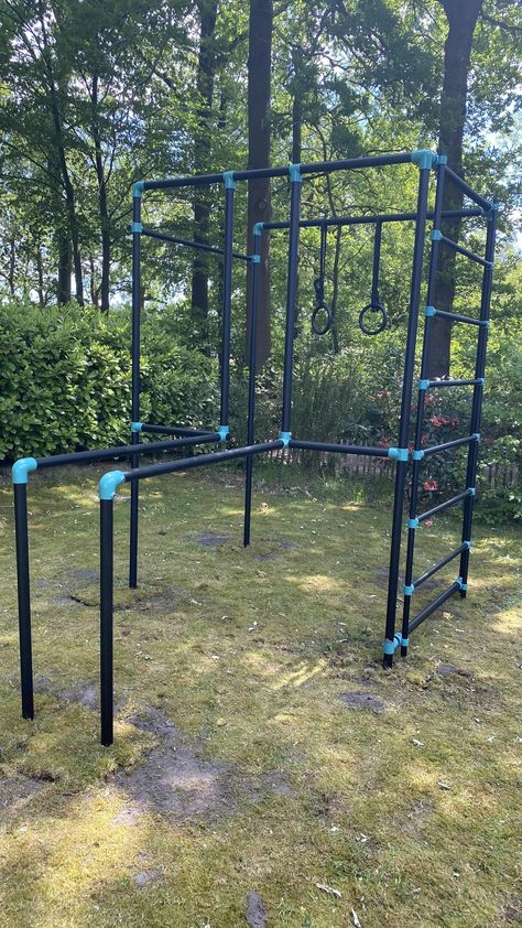 New setup for calisthenics at home. Couldnt be happier wit the results! Diy Calestenics Gym, Outdoor Calisthenics Gym, Calisthenics Setup, Home Gym Calisthenics, Home Calisthenics Gym, Diy Calisthenics Gym, Calisthenics Gym Design, Calisthenics Home Gym, Calisthenics Bars