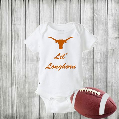 Baby onesie/ Baby Girl onesie/ Baby boy onesie/ birth announcement/ Longhorns/ Texas onesie/ Baby outfit/ Texas/ College onesie/ baby by BeutiqueCreations on Etsy Onesie Diy, Dove Season, Texas College, Texas Baby, Adorable Baby Clothes, Texas Longhorn, Boy Onesie, Baby Boy Onesies