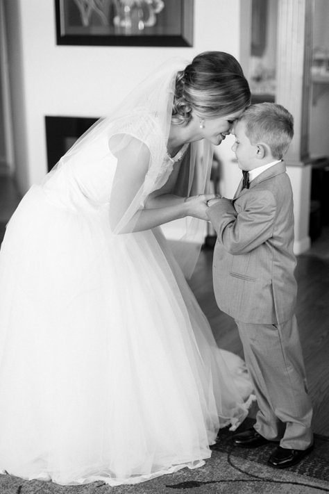 Bride And Ring Bearer, Must Have Wedding Pictures, Bride And Son, Son Photo Ideas, Bridal Parties Pictures, New Snap, Golf Photography, Wedding California, Chico California