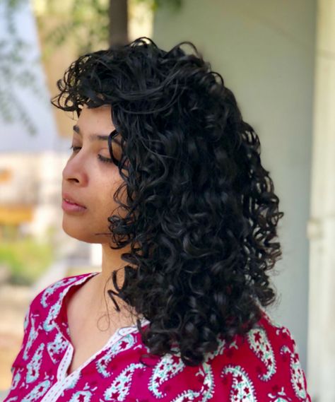 Indian Curly Hair Routine, 2c 3a Curly Hair, Indian Hair Secrets, 3acurly Hair, 3a Curly Hair Routine, Cantu Curls, Eco Styler Gel, Long Indian Hair, Big Curly Hair