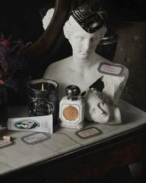 Product Staging, Buly 1803, Dark Atmosphere, Creative Jewelry Photography, Types Of Skin, Royal Aesthetic, Daily Beauty Routine, French Beauty, Candle Branding