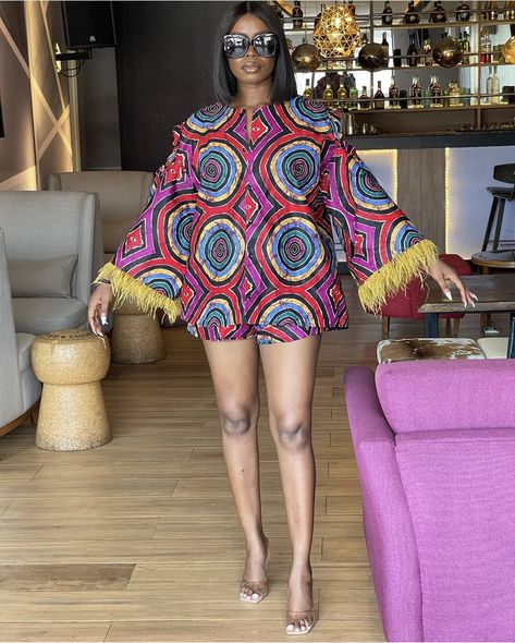 2piece Outfits Shorts, African Print Two Piece, Shorts Ankara, Summer Outfit For Women, Oversized Shorts, Ankara Dress Designs, 2piece Outfits, Chic Dress Classy, Short Dress Styles