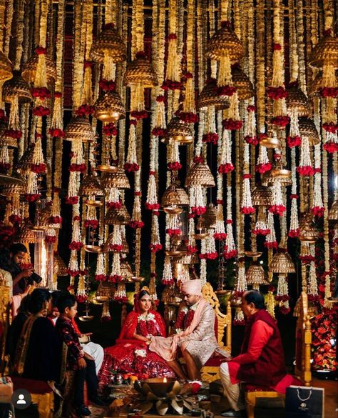 Traditional Mandap, Indian Wedding Deco, Cool Flowers, Bell Decor, Indian Wedding Theme, Mandap Design, Wedding Game, Wedding Decor Photos, Wedding Entrance Decor